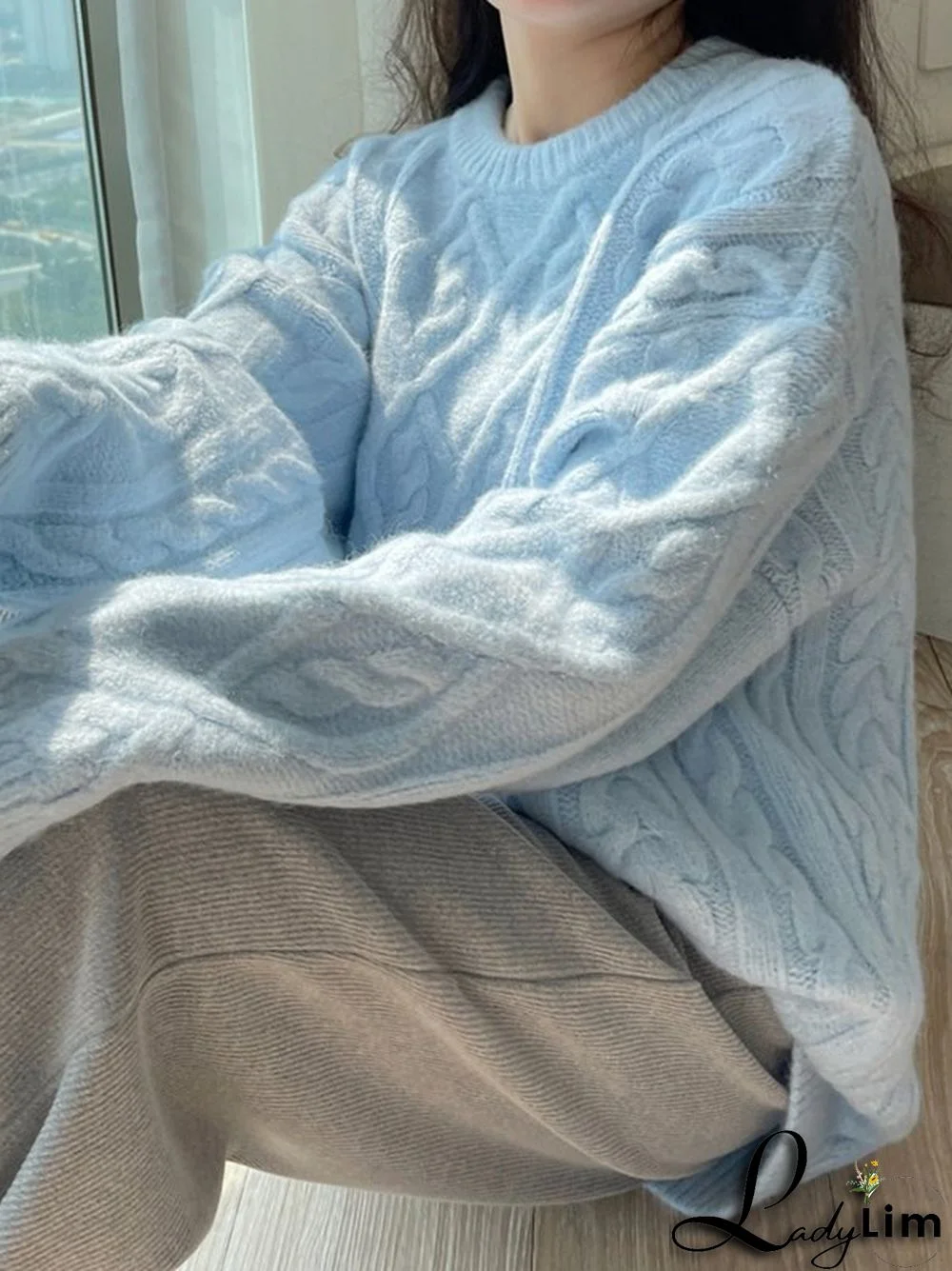 Crew Neck Cable Knit Pullover Sweater