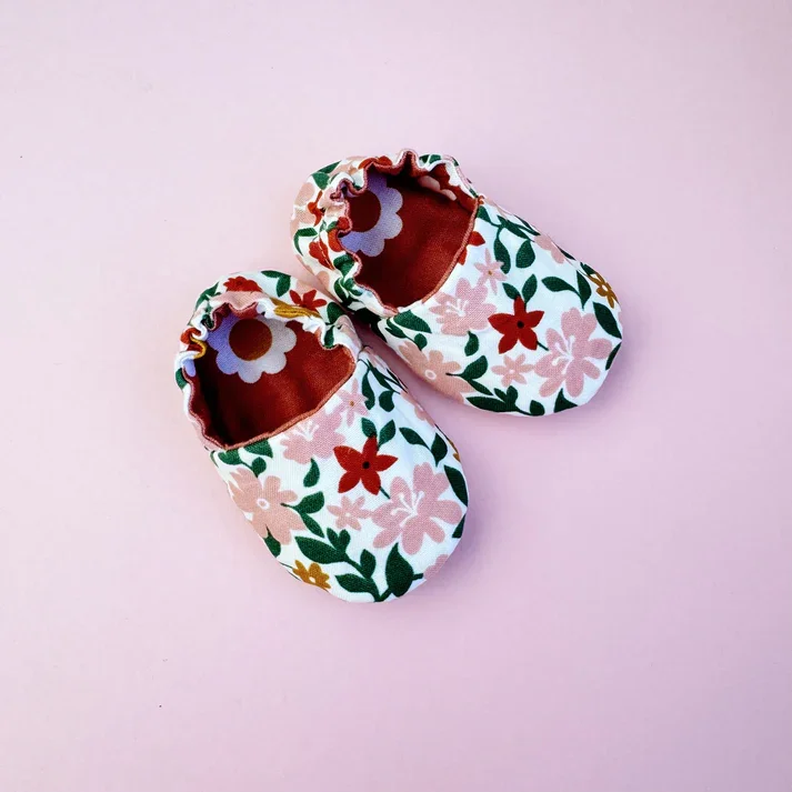 DIY Reversible Baby Shoes Template - With Tutorial 