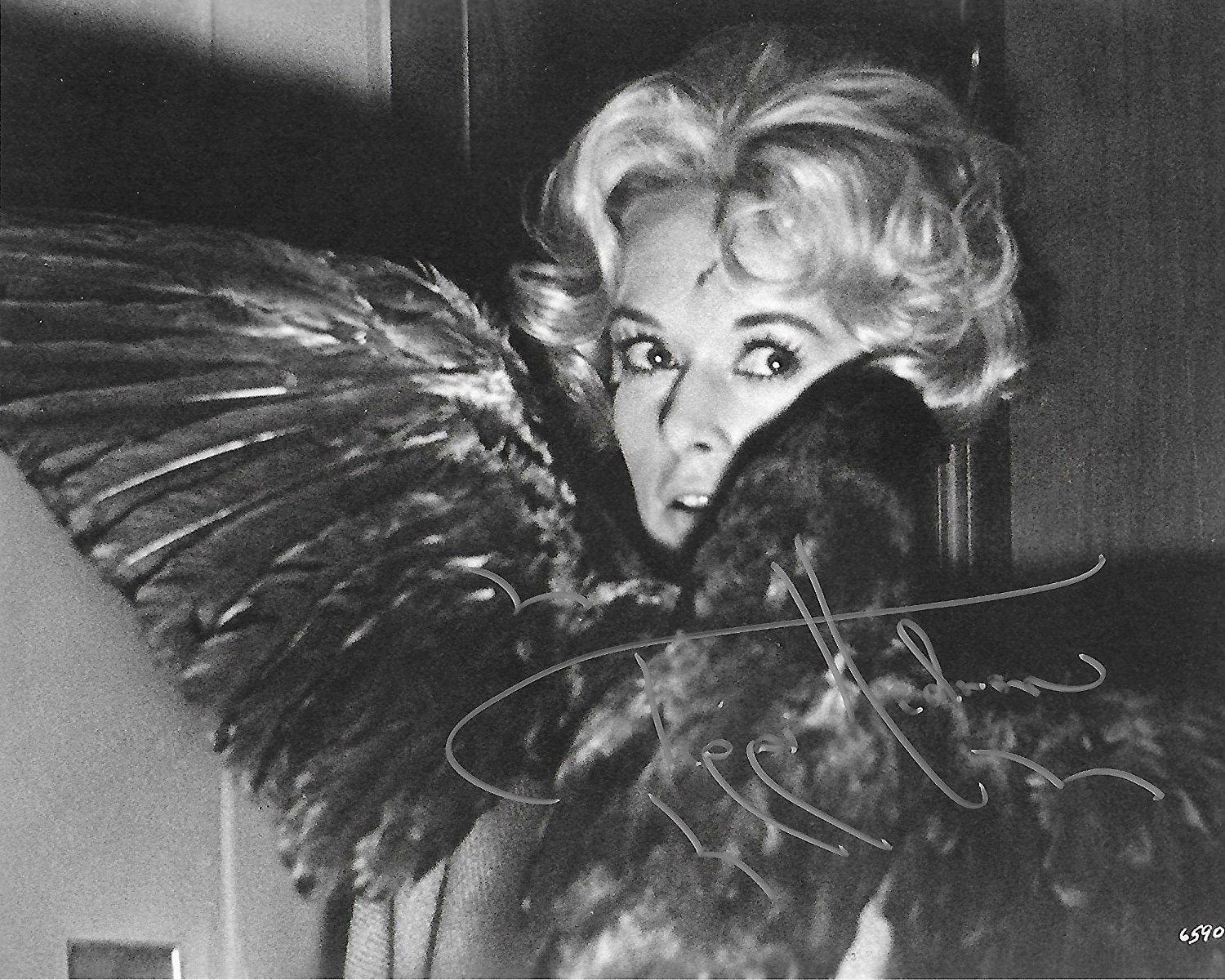 Tippi Hedren The Birds Hitchcock 8X10 Photo Poster painting #18 signed at the Hollywood Show