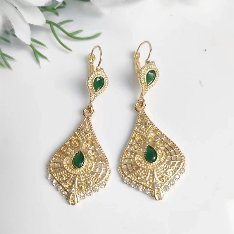 1 Pair Elegant Vintage Style Lady Geometric Inlay Zinc Alloy Zirconia 18K Gold Plated Drop Earrings