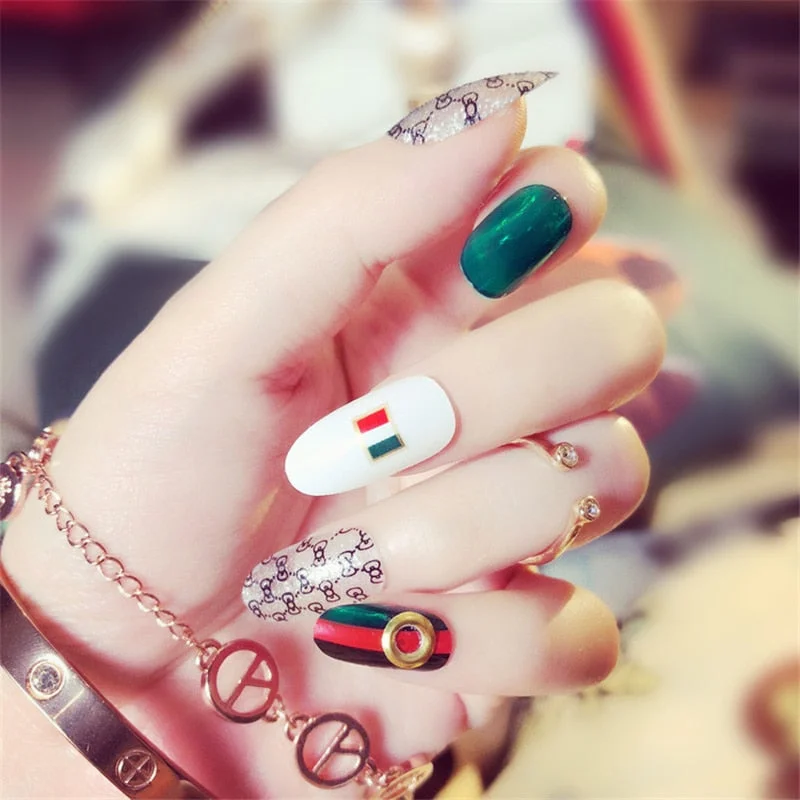 24pcs/Set Fashion Black Red Rivet False Nails Strip Rivet Design Coffin Finished Full Cover Artificial Fake Nails Manicure Tools-Nail Inspo