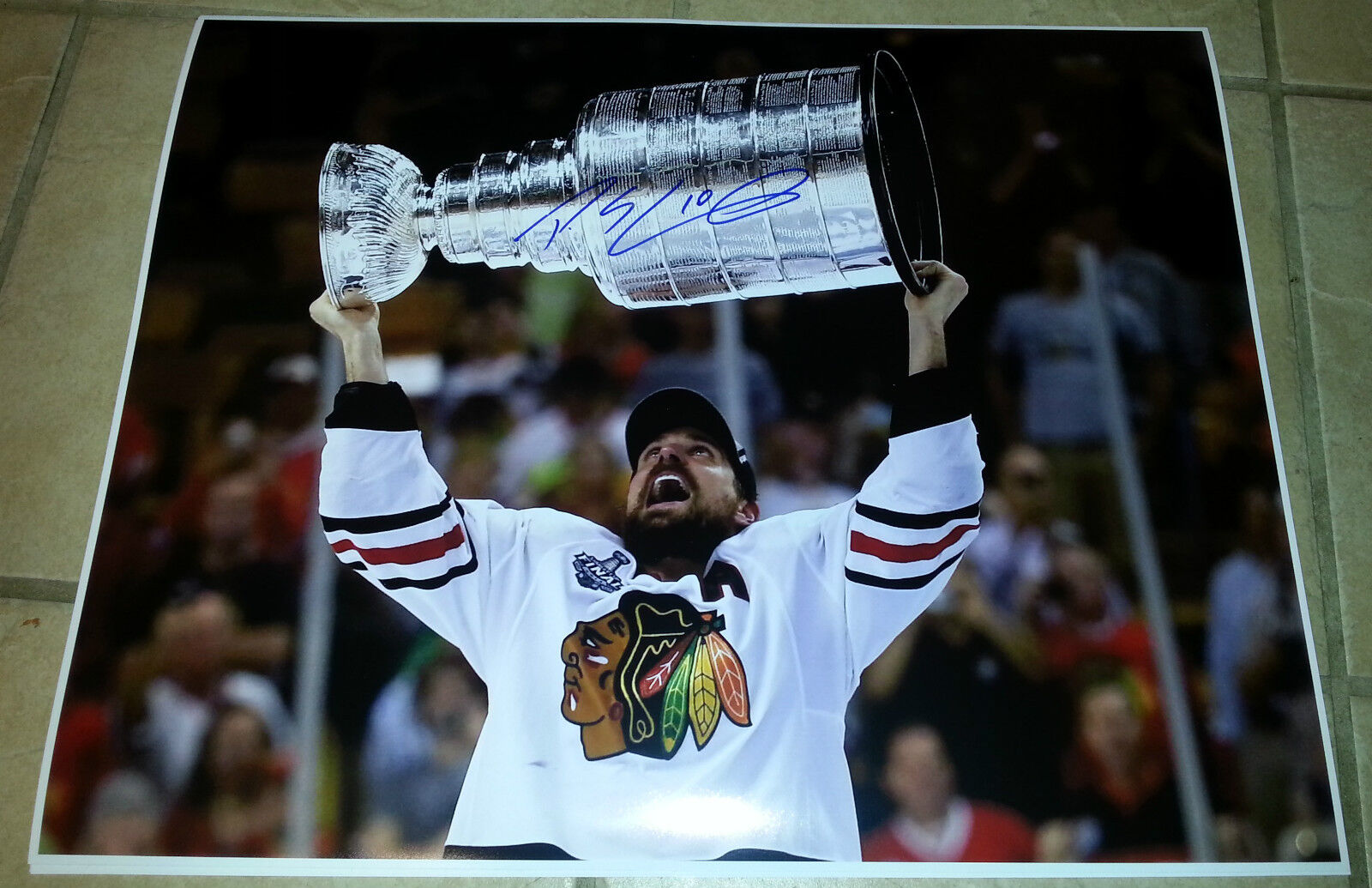 PATRICK SHARP 'CHICAGO BLACKHAWKS' SIGNED STANLEY CUP SIGNED 16X20 Photo Poster painting *COA 2