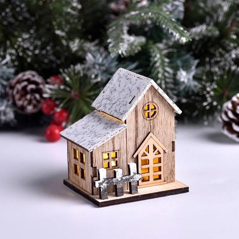 Tegooe LED Luminous Wooden Christmas Cabin - Miniature Holiday Decoration