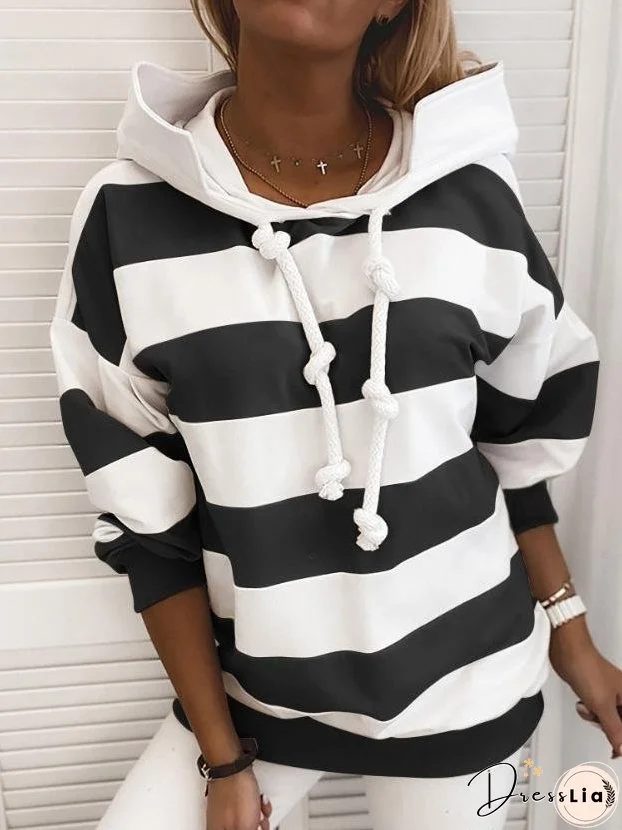 Modern and Fashionable winter Hoodie