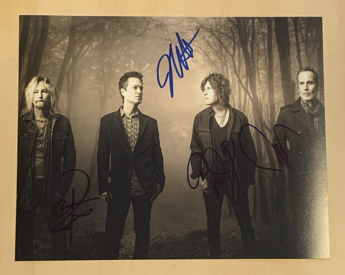 STONE TEMPLE PILOTS FULL BAND SIGNED 8X10 Photo Poster painting AUTOGRAPHED RARE JEFF GUTT COA