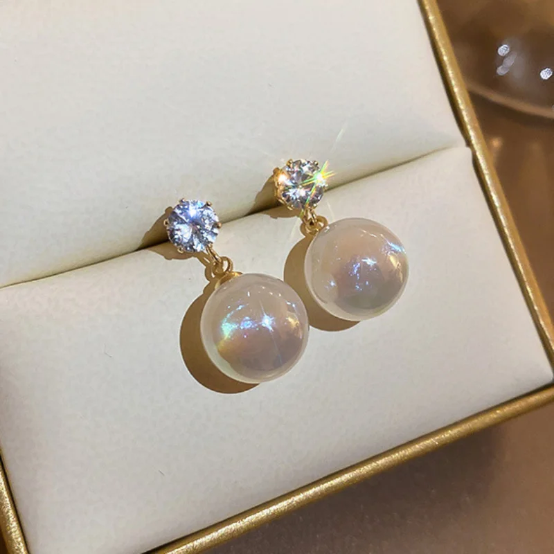 Magic Pearl Crystal Earrings