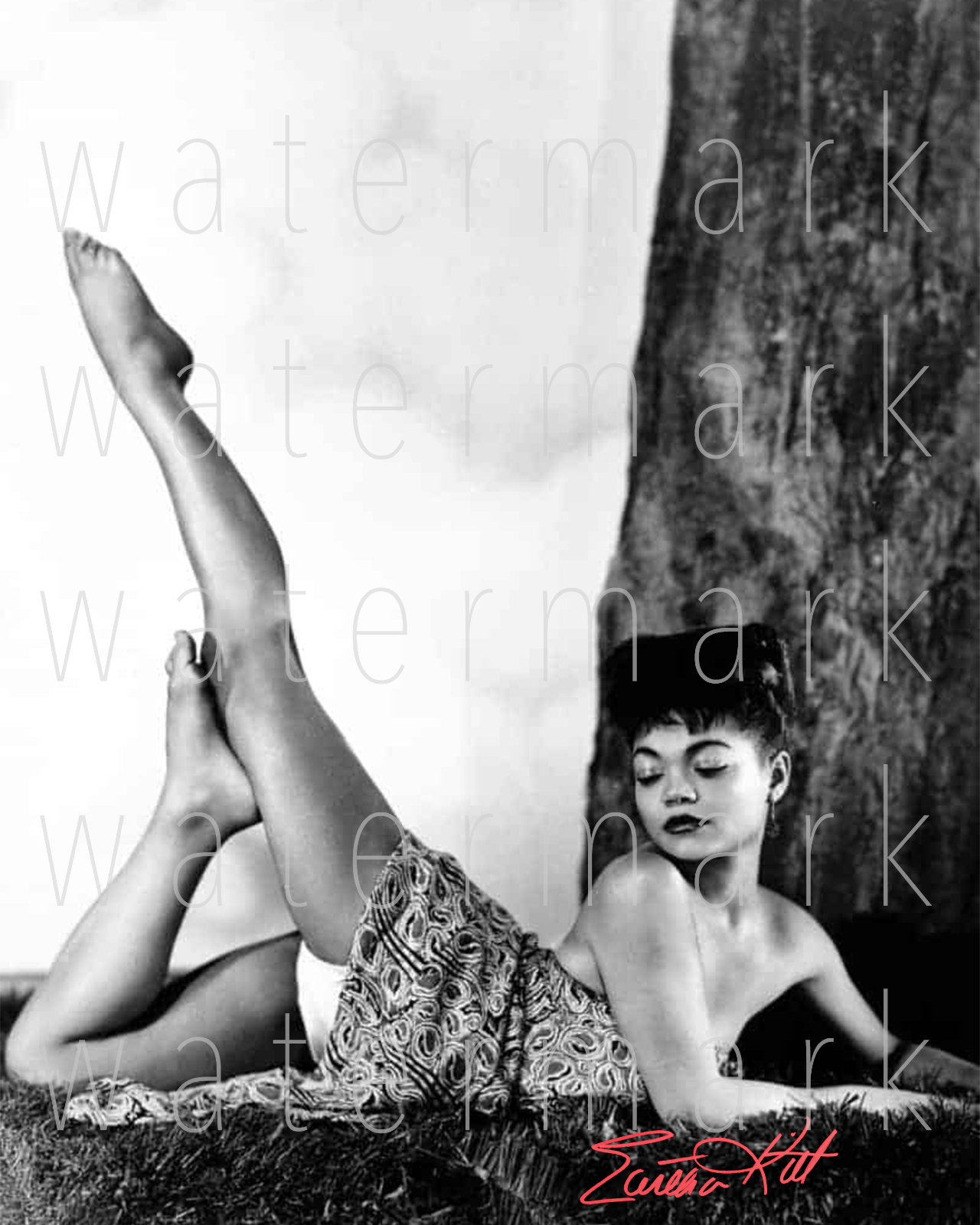 Eartha Kitt Catwoman signed 8X10 inch print Photo Poster painting poster picture autograph RP