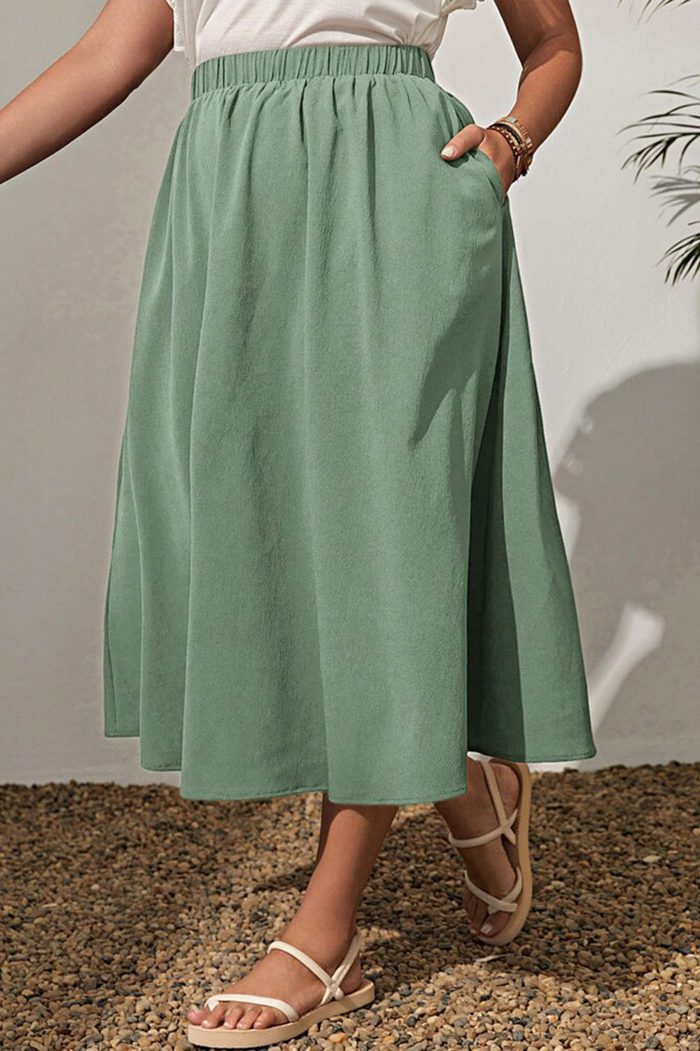 Plus Size Everyday Black Elastic Waist Pocket Midi Skirt 2024 - Flycurvy 