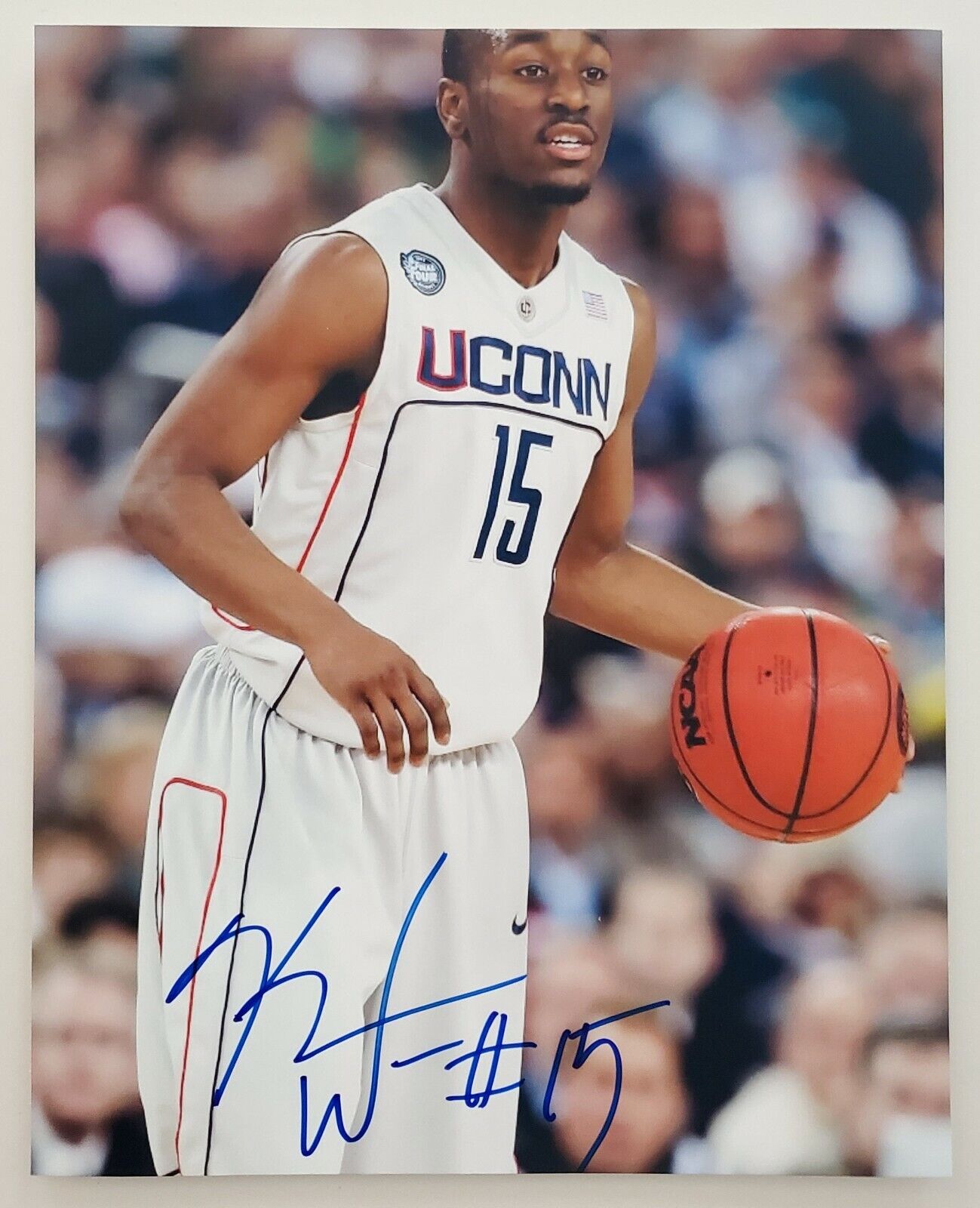 Kemba Walker Signed 8x10 Photo Poster painting UCONN NCAA Boston Celtics NBA Autograph RAD