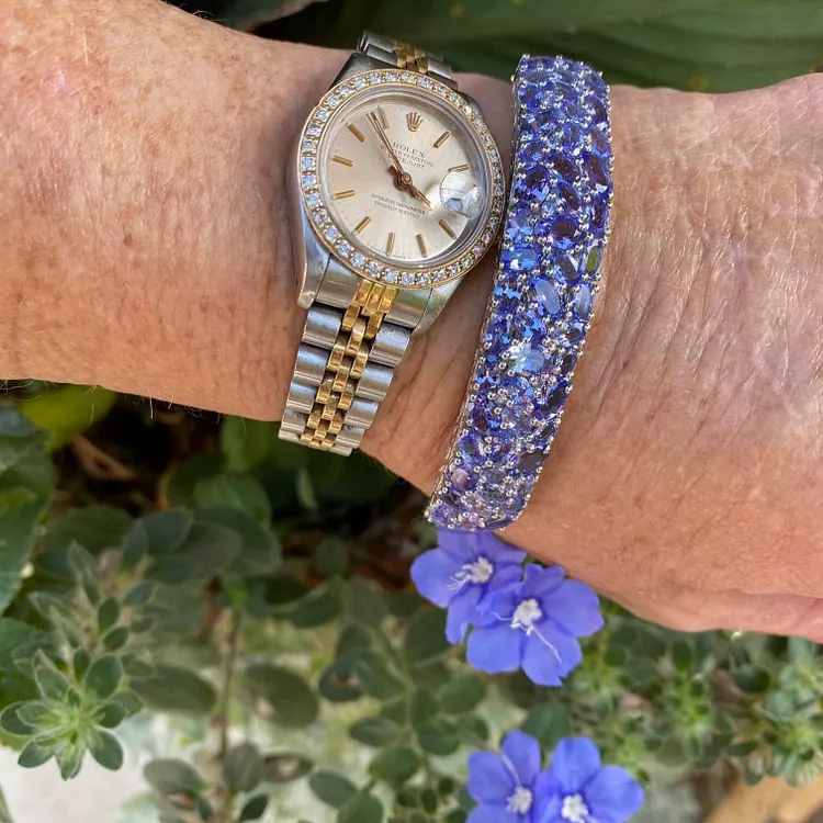 Tanzanite Pav&eacute; Bangle Bracelet in Sterling Silver