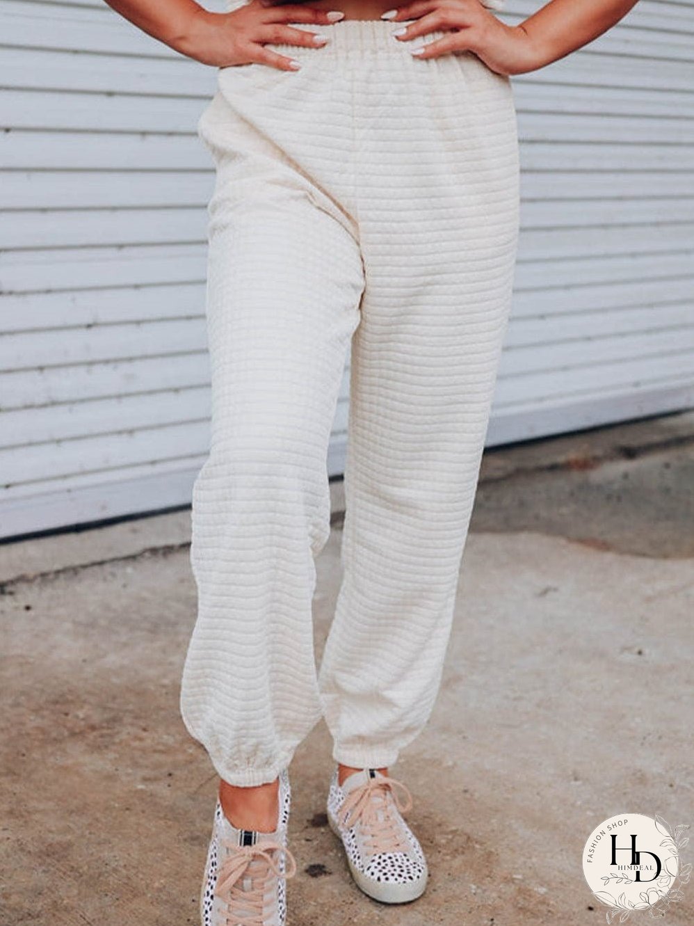 Chic White Textured Lattice Crop Top and Jogger Pants Ensemble