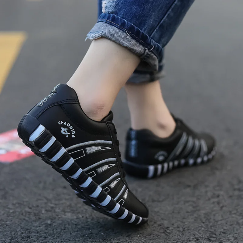 Qengg New Women's Sneakers All-match Retro Comfortable Casual Flats Lightweight Non-slip Walking Vulcanized Shoes Zapatos Mujer 2022