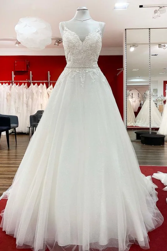 Elegant Long Wedding Dress A-line V-neck Spaghetti-Straps Backless With Lace Ruffles