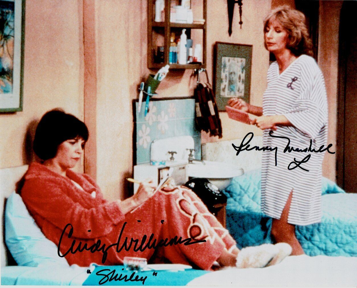 Penny Marshall Cindy Williams Dual Signed 8x10 Photo Poster painting Laverne & Shirley Bed JSA