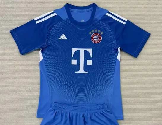 Fan Version 2025-2026 Bayern Munich Blue Goalkeeper Soccer Jersey