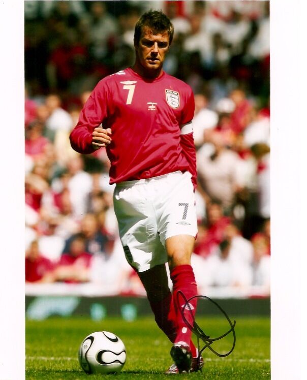 Manchester United England David Beckaham Autographed Signed 8x10 Photo Poster painting COA