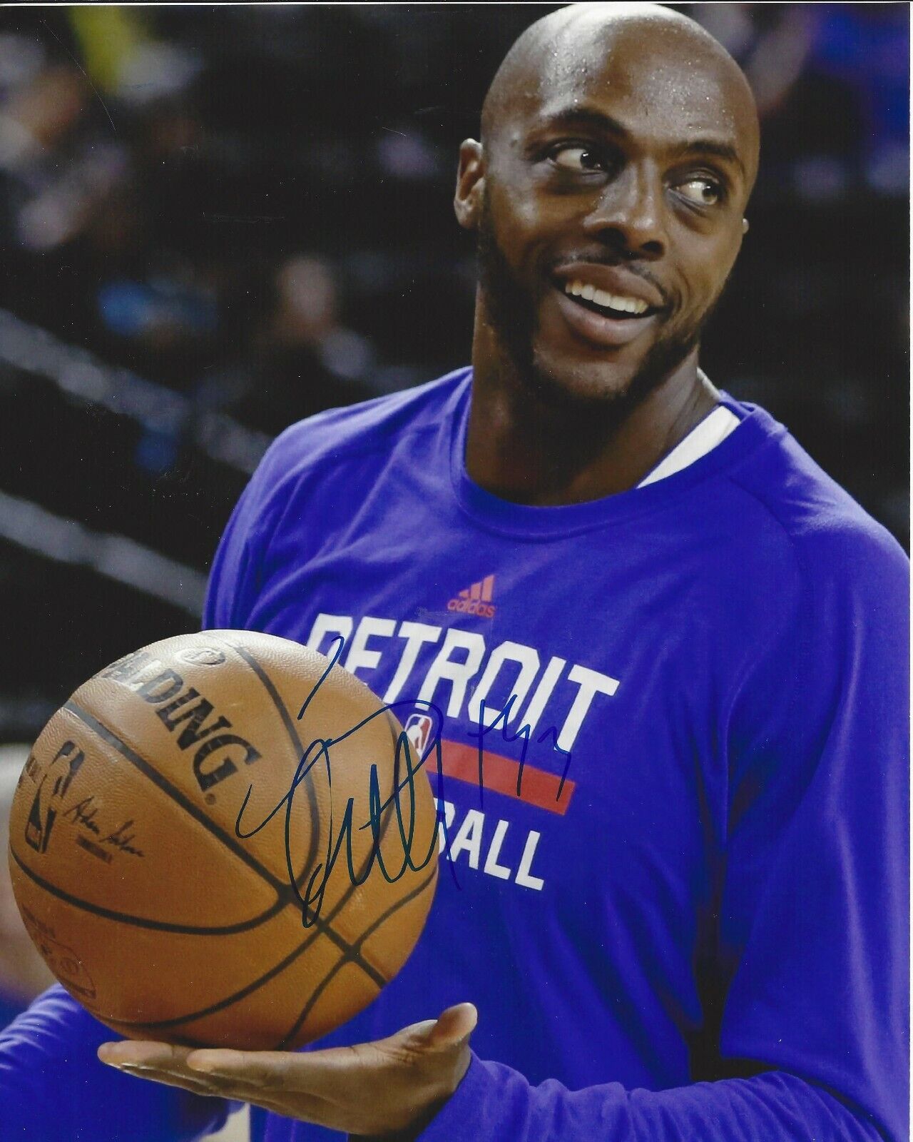 Anthony Tolliver Autographed 8x10 Detroit PistonsB226