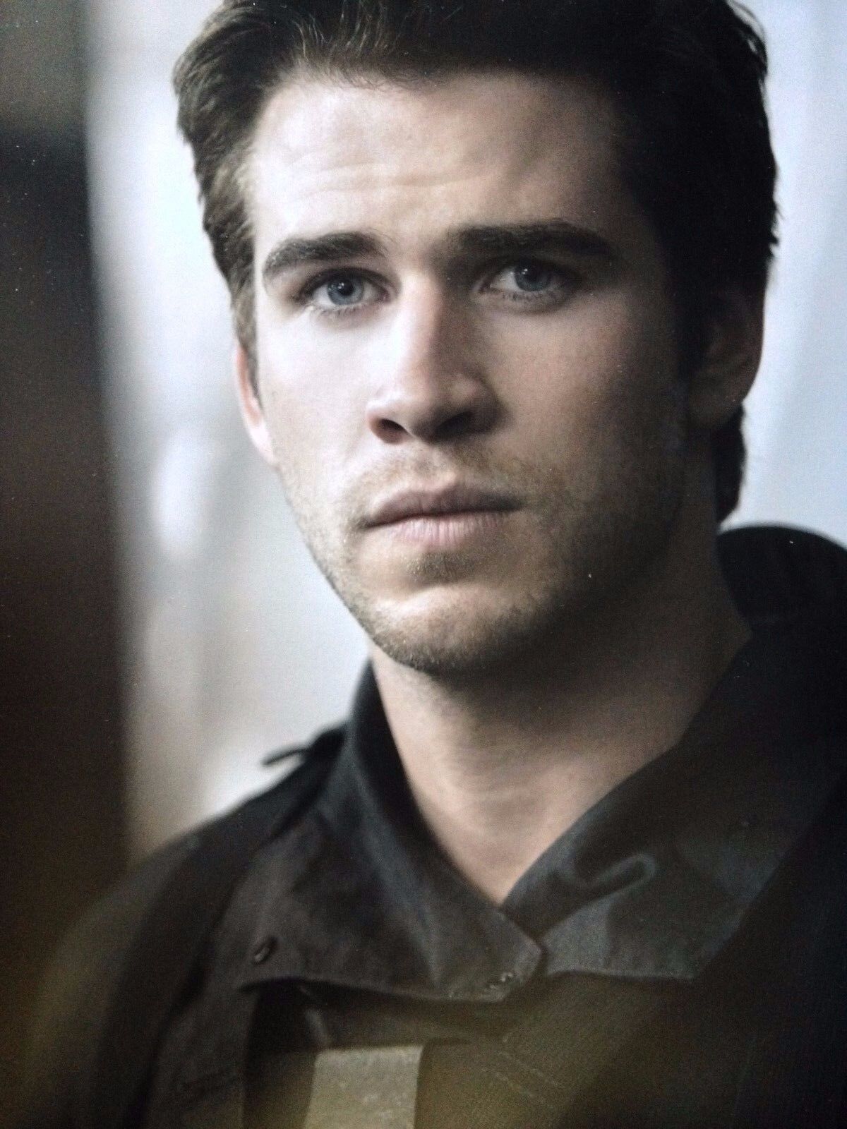 LIAM HEMSWORTH - POPULAR AUSTRALIAN ACTOR - EXCELLENT COLOUR Photo Poster paintingGRAPH