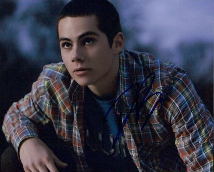 Dylan O'Brien (Teen Wolf) in-person signed 8x10 Photo Poster painting