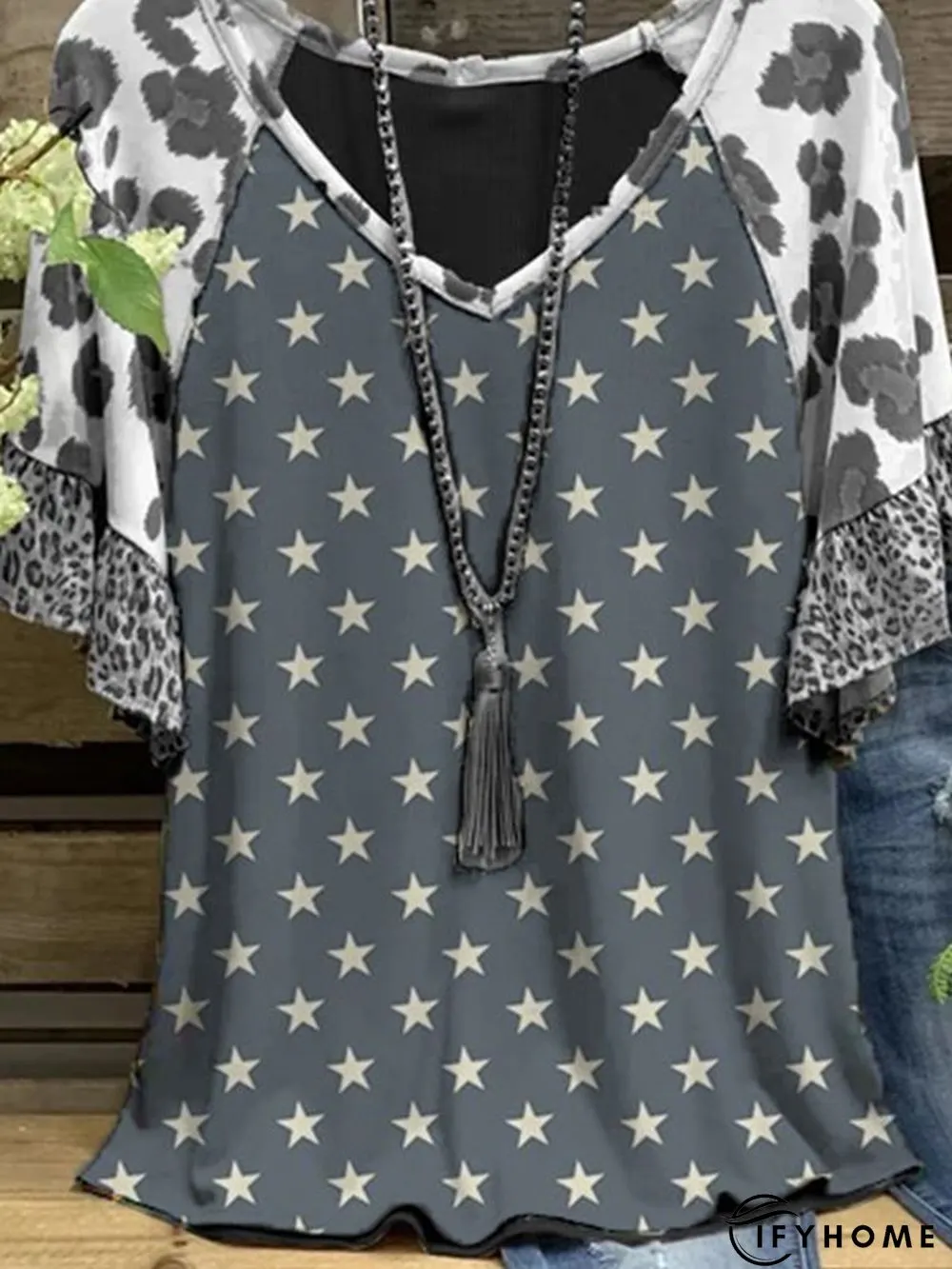 V Neck Short Sleeve Printed Casual T-shirt | IFYHOME