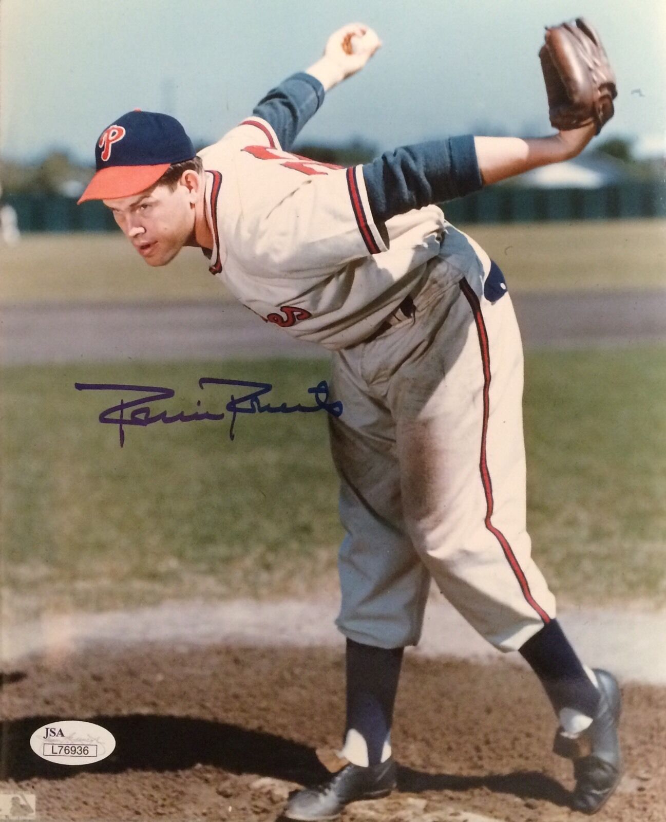 Robin Roberts Philadelphia Philles Autographed 8x10 w/ JSA COA