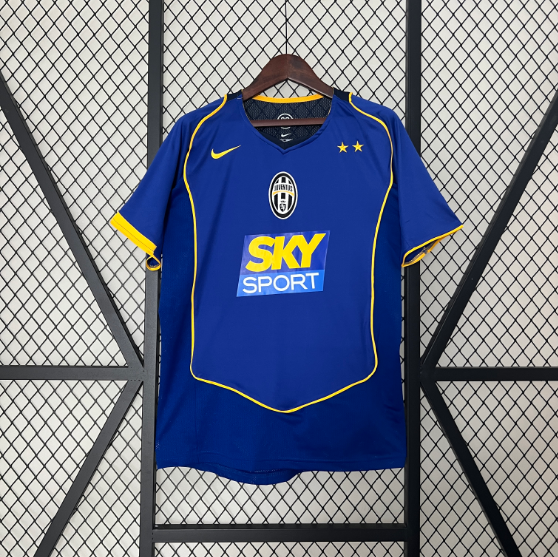 Retro Juventus 04/05 Away Football Shirt Thai Quality