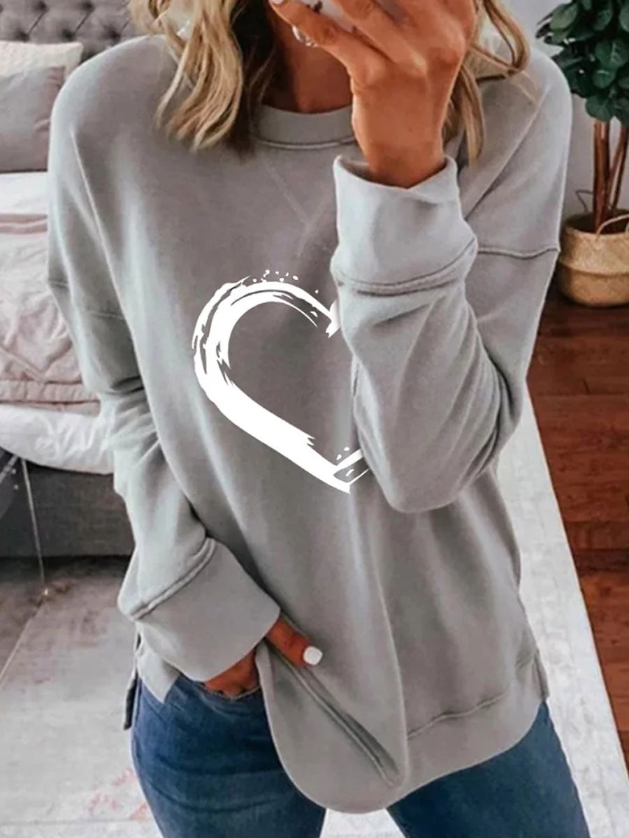 Loose Round Neck Sweatshirt With Heart Print