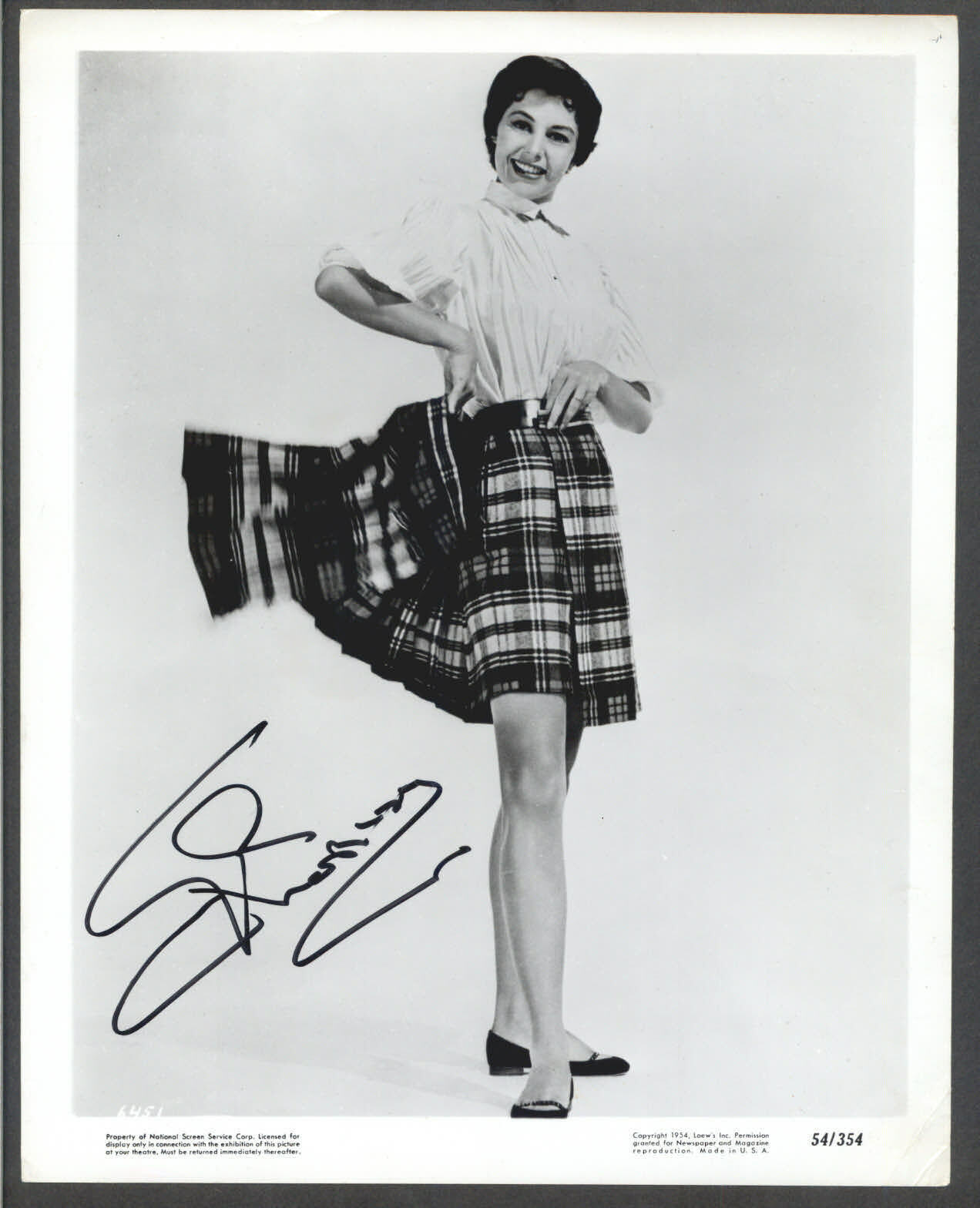 Cyd Charisse - Signed Vintage Celebrity Autograph Photo Poster painting - Singin' in the Rain