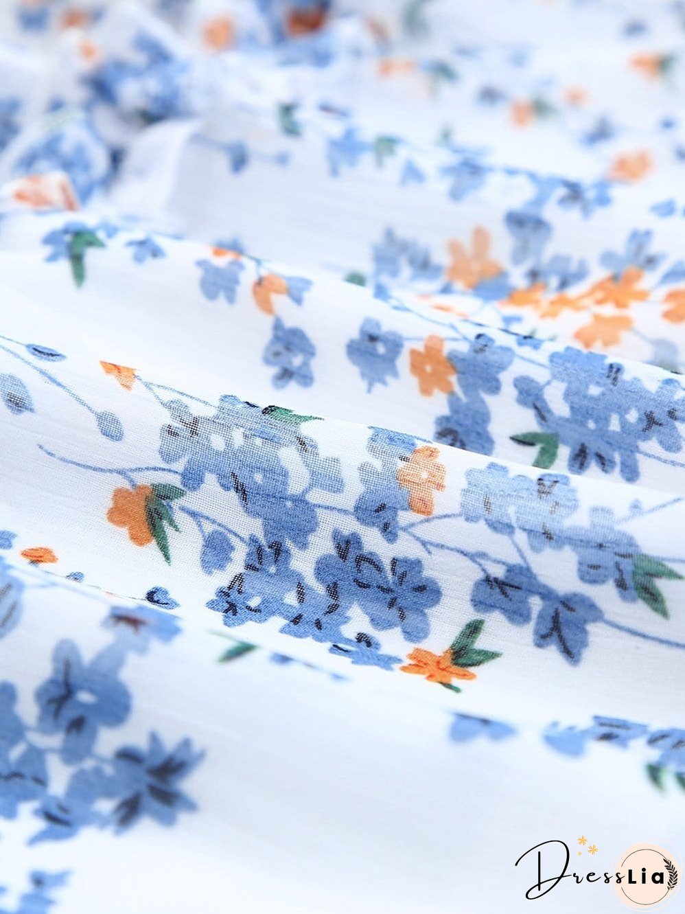 Feminine Floral Dress with V-Neck