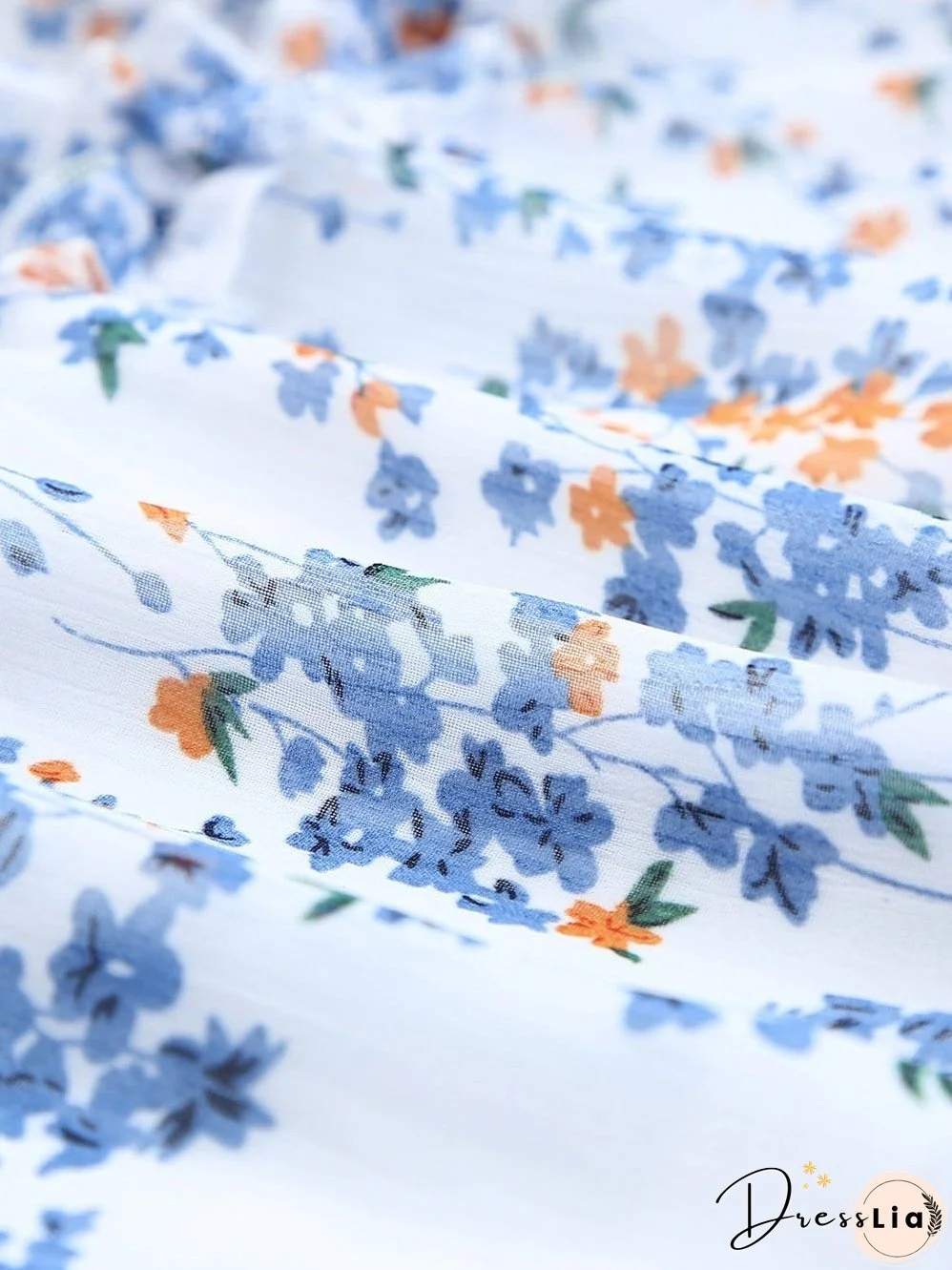 Feminine Floral Dress with V-Neck