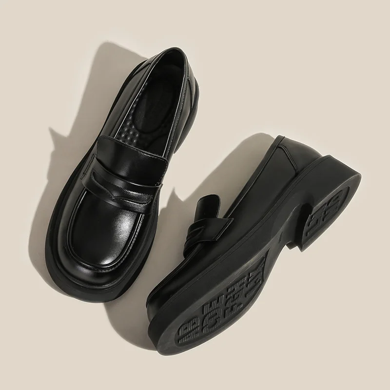 Uveng Uveng New Shallow Mouth British Style Student Single Shoes Korean Version Of College Style Happy Shoes With Skirt Small Leather Shoes Woman