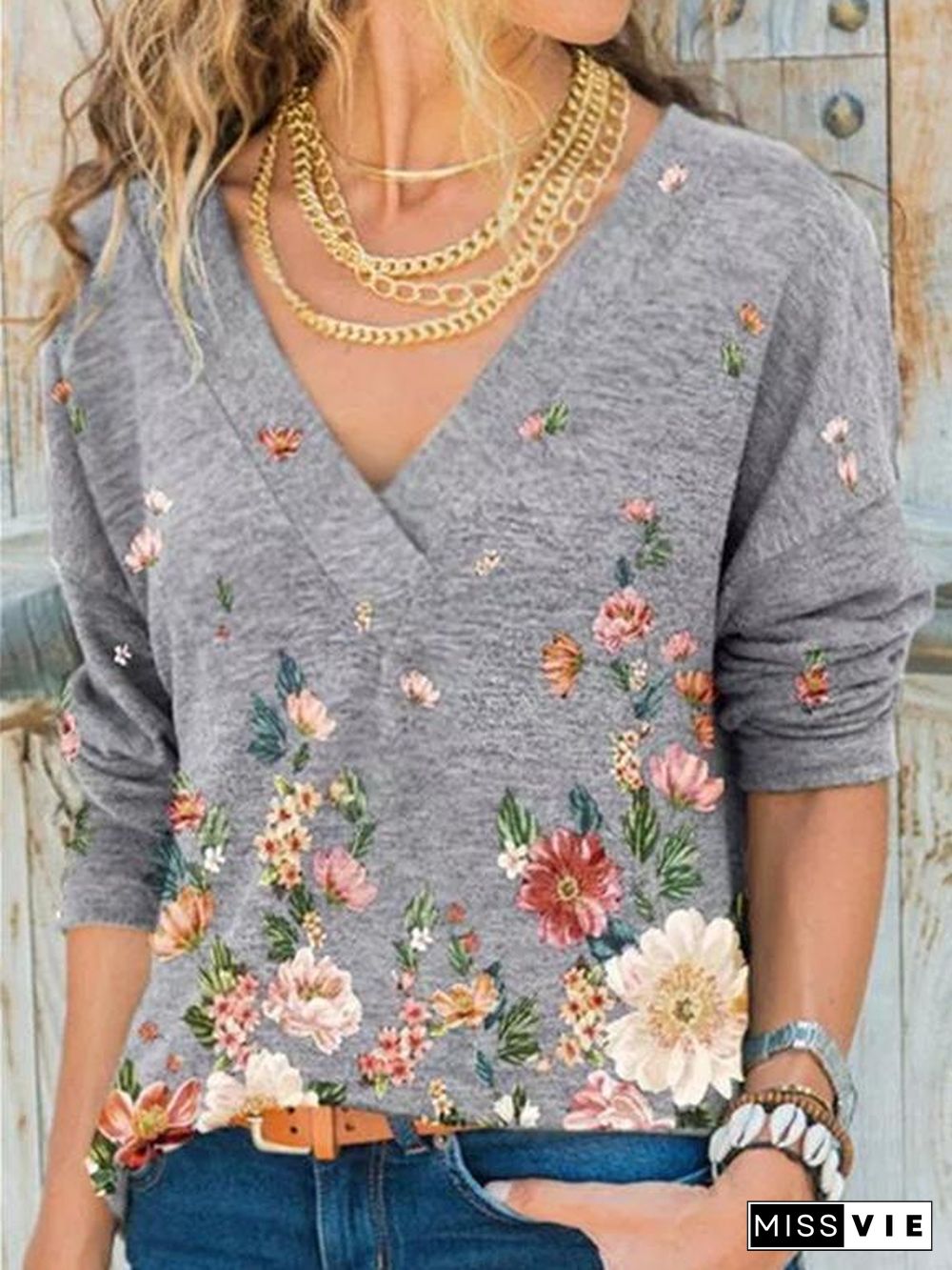 V-Neck Flower Printed Long-Sleeved Shirt