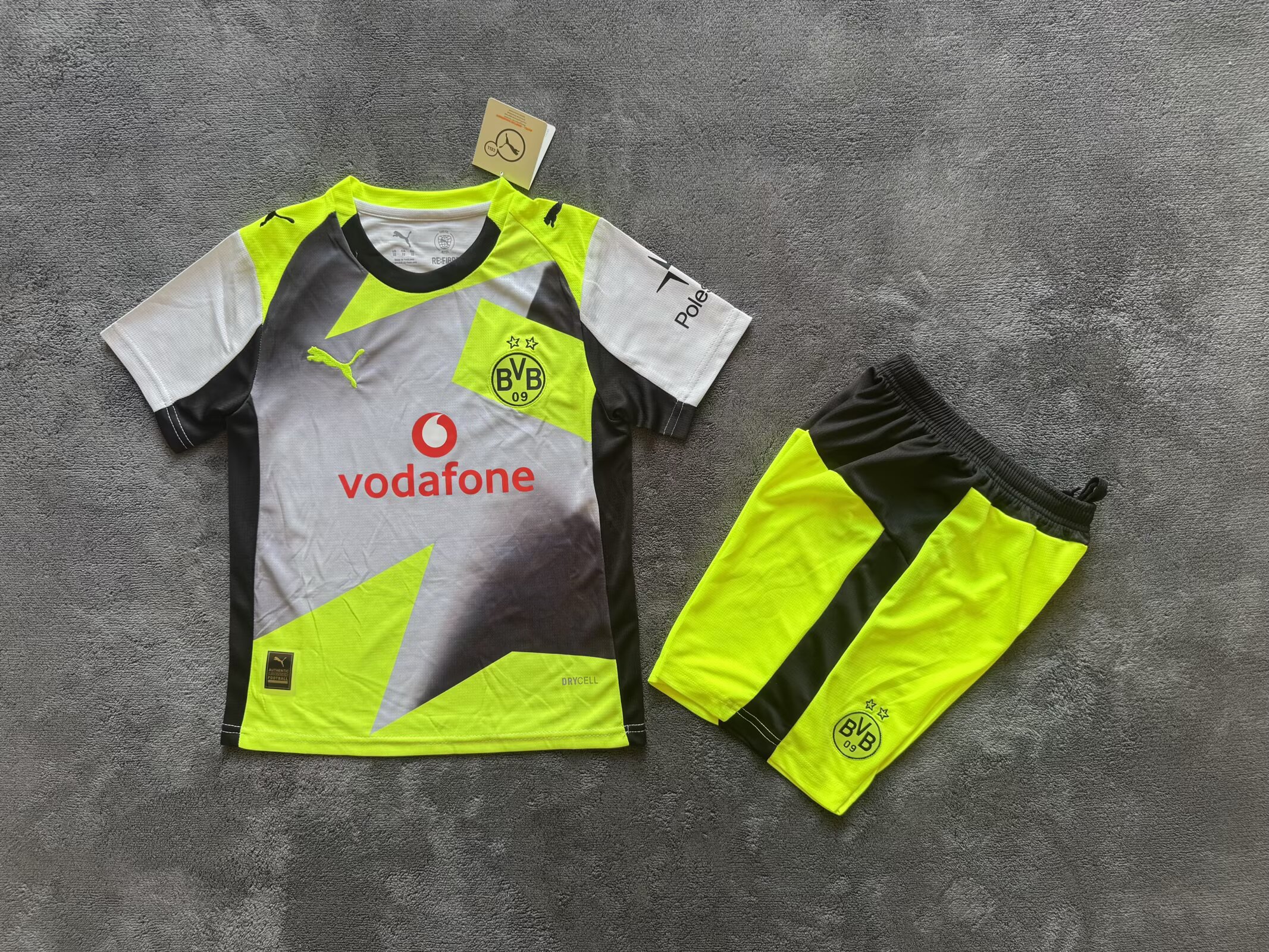 KIDS-2025/26-BVB-A-FAN-B01580