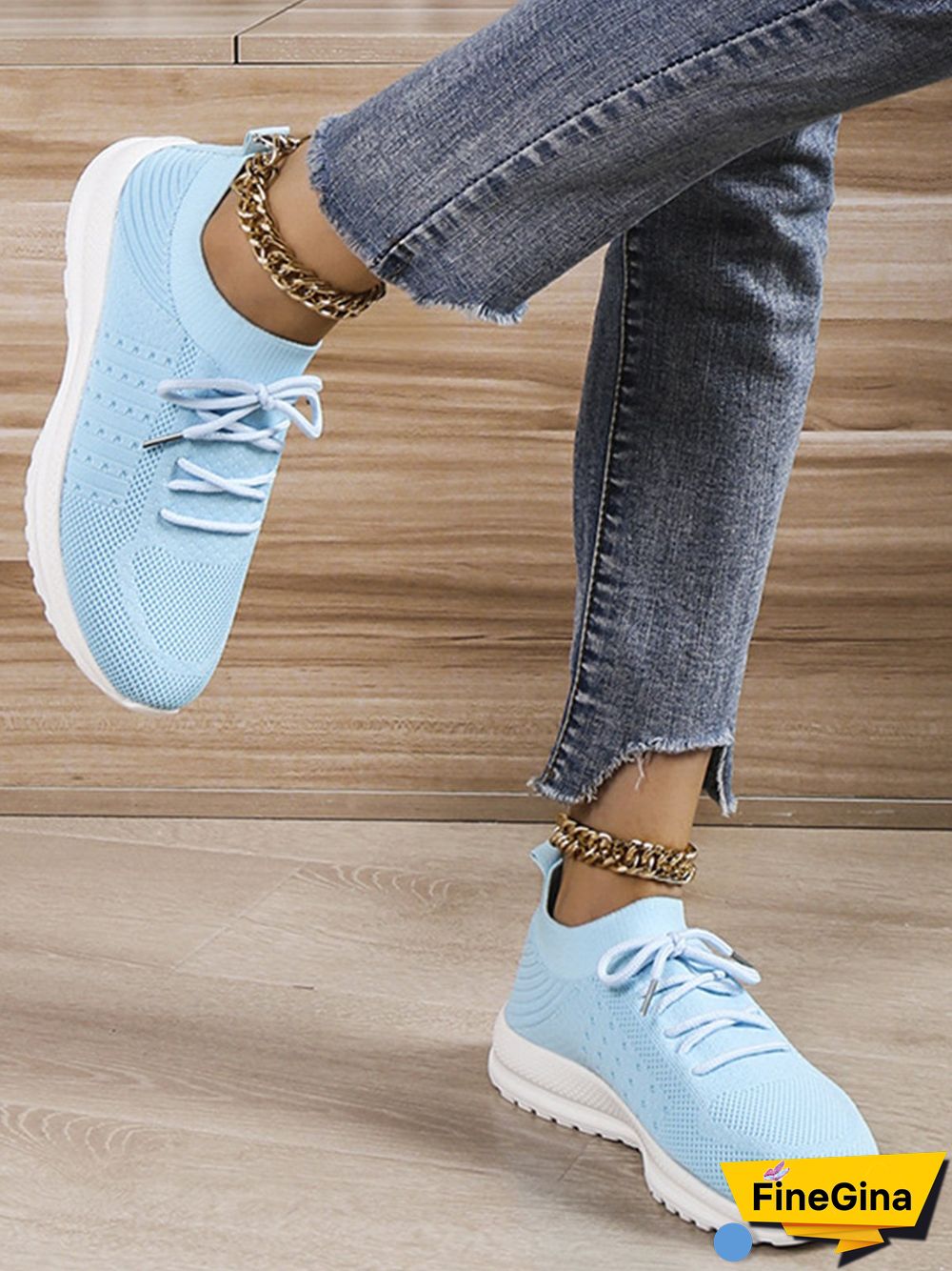 Flyknit Lightweight Soft Sole Lace-Up Sneakers