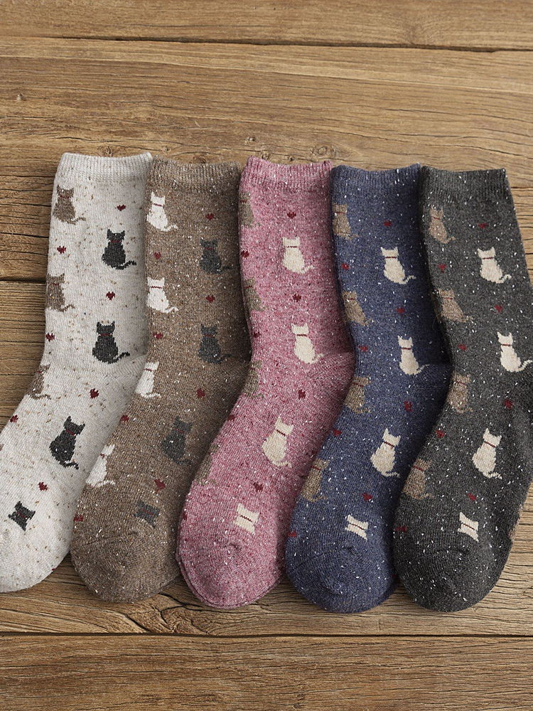 Comstylish Lovely Cats & Heart Pattern Comfy Knit Socks