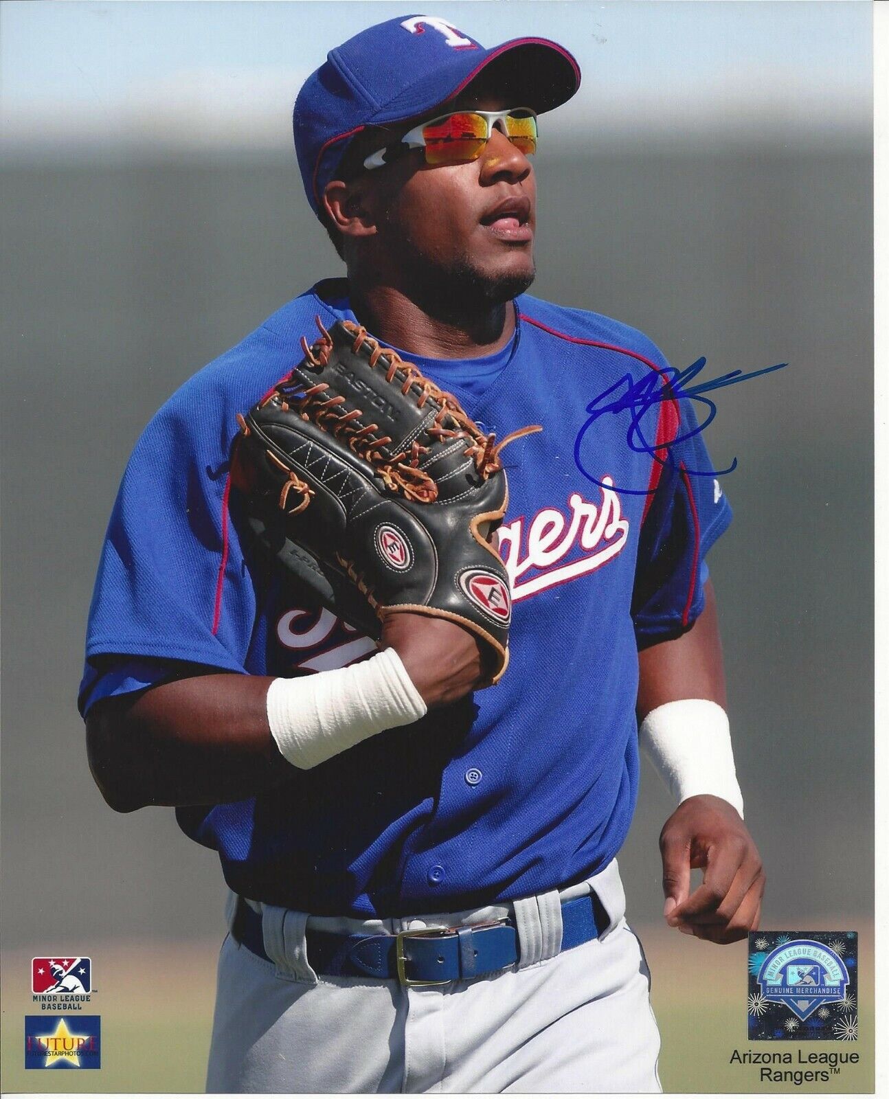 Julio Borbon autographed 8x10 Texas Rangers#S852