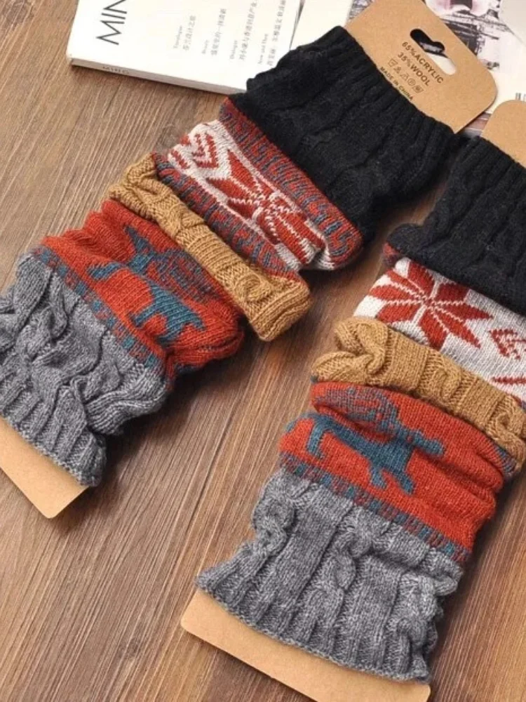 VChics Snow Elk Jacquard Warm Knitted Socks