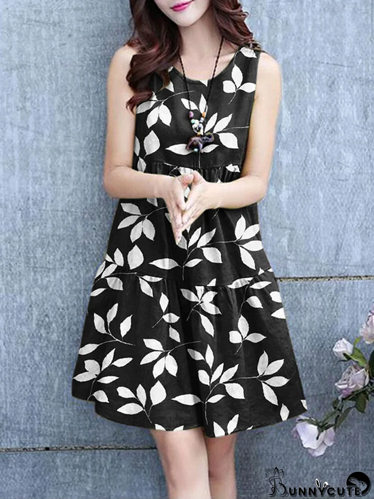 Women Allover Leaves Print Sleeveless Crew Neck Dress