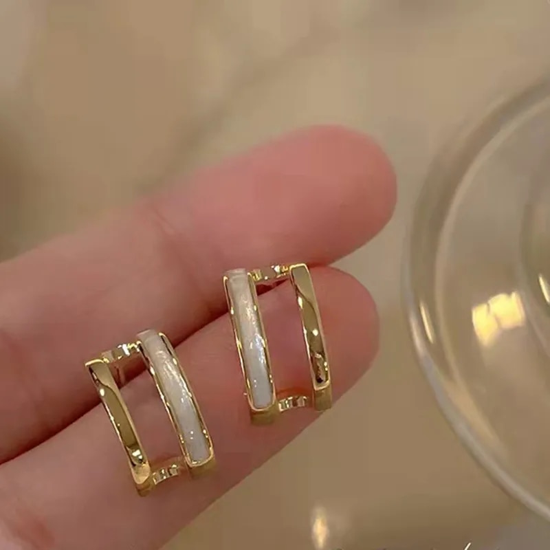 Myeatness New Irregular U-shaped Golden Stud Earrings for Woman Korean Fashion Jewelry Unusual Accessories Girls Earring 2025 Trending