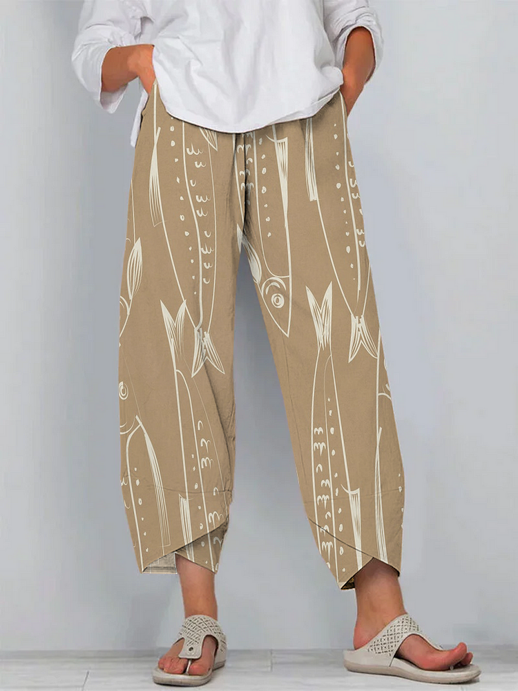 Casual Ocean Yellow Fish Art Print Cropped Pants
