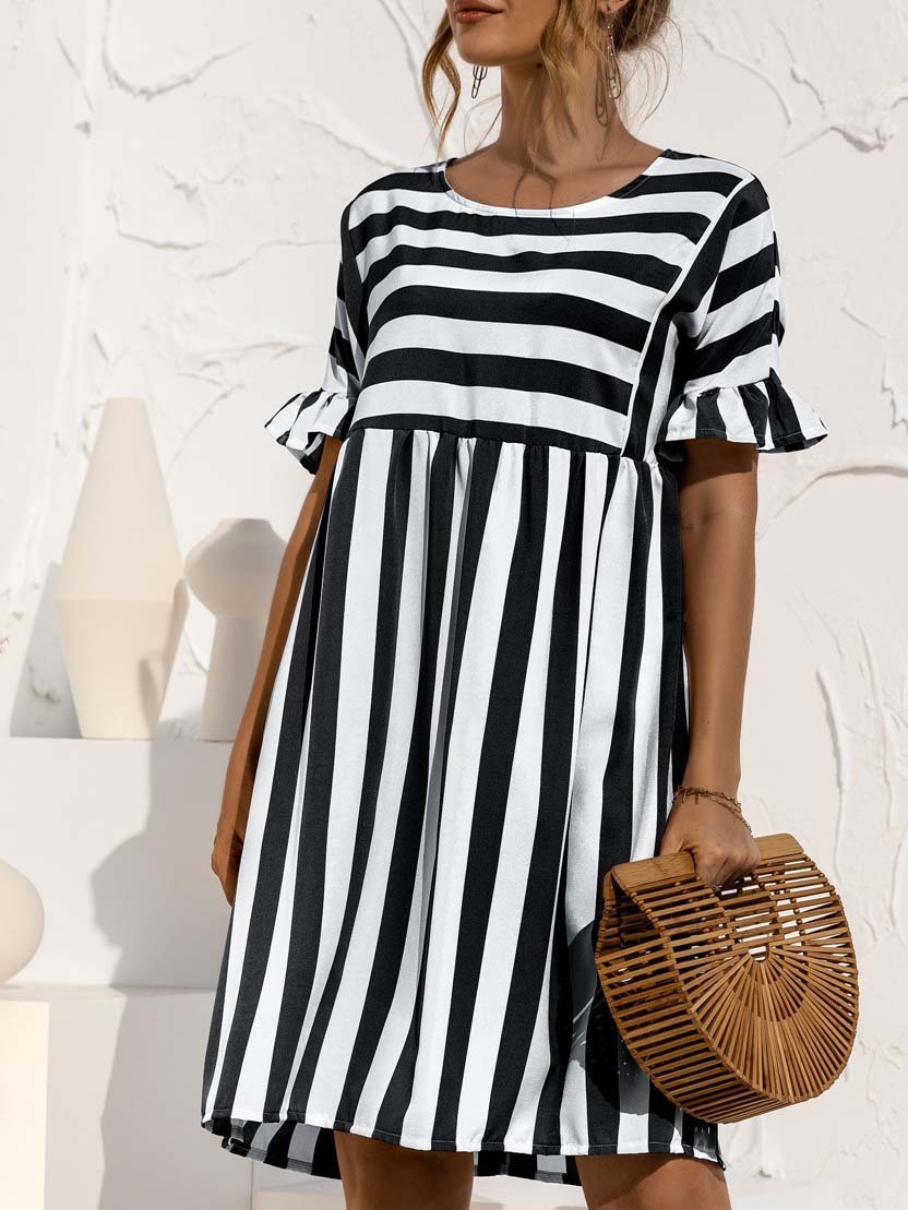 Women's Scoop Neck Short Sleeve Midi Dress