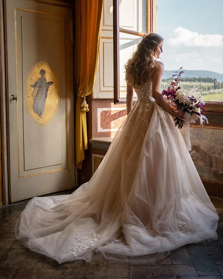 Sweetheart Backless A-Line Wedding Dress With Tulle Floral LaceAcodress  WD0084