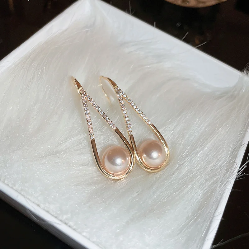 Zirconia Hollow Drop Pearl Earrings