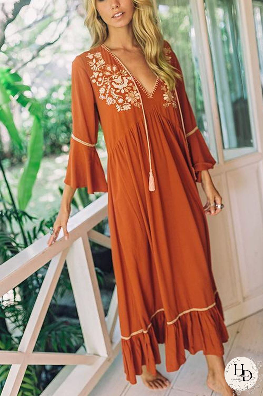 Embroidery Flares Sleeve Maxi Dress