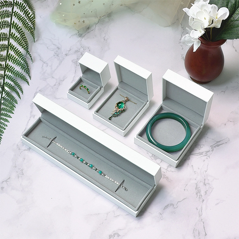 Jewelry Box Cloud Dragon Pattern Packaging Box Pendant Jewelry Box Necklace Box Bracelet Box Earrings Ring Box Spot