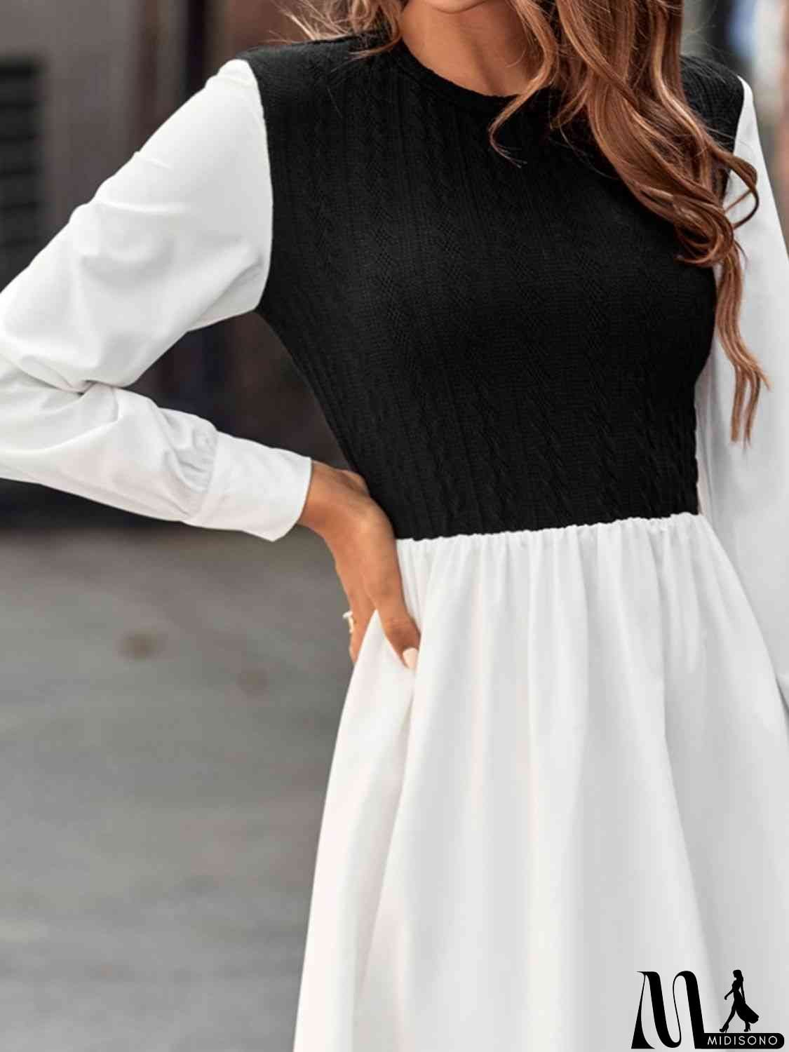 MidiSono - Contrast Round Neck Long Sleeve Dress