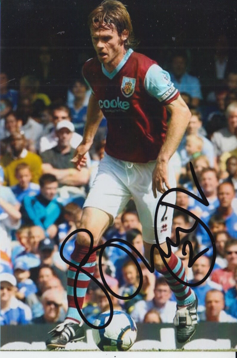 BURNLEY HAND SIGNED GRAHAM ALEXANDER 6X4 Photo Poster painting.