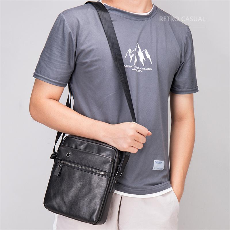 Retro Large Capacity Casual Shoulder Bag Crossbody Bag For Men