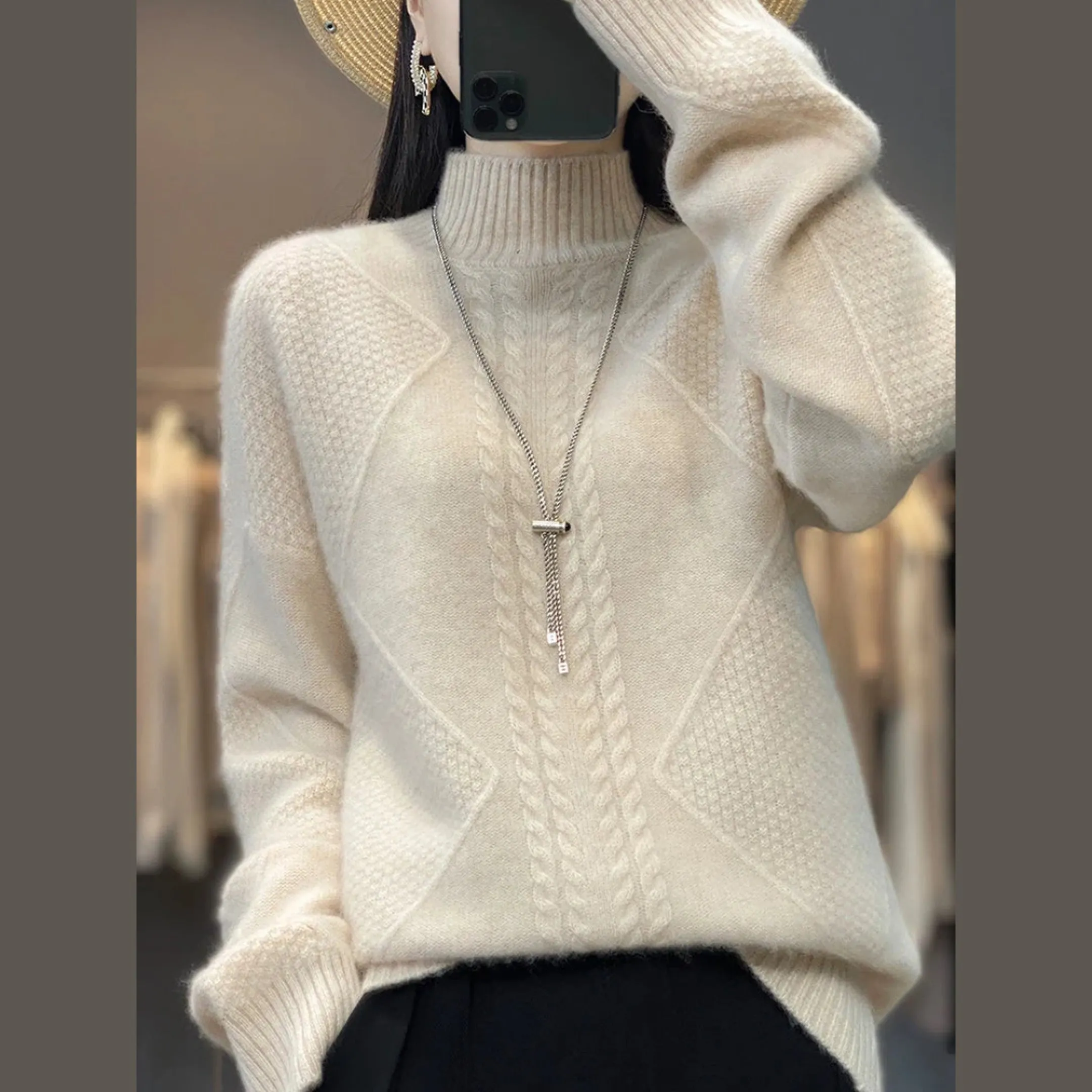 Women's Cashmere Turtleneck Jumper &ndash; Soft Roll-Neck Knit