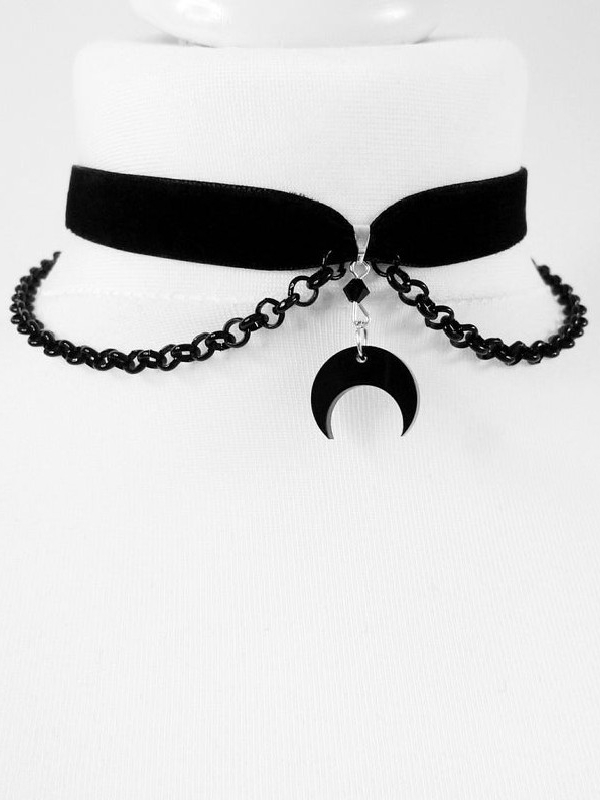 Gothic Dark Small Crescent Velvet Chains Choker